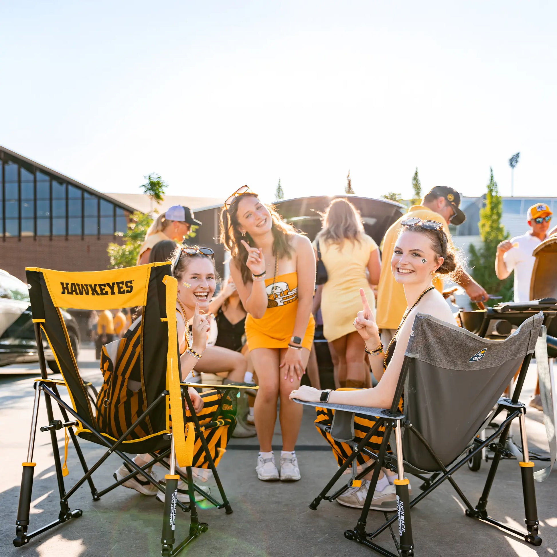 College Comfort Pro Rocker™ - Iowa Hawkeyes - Travel Edit