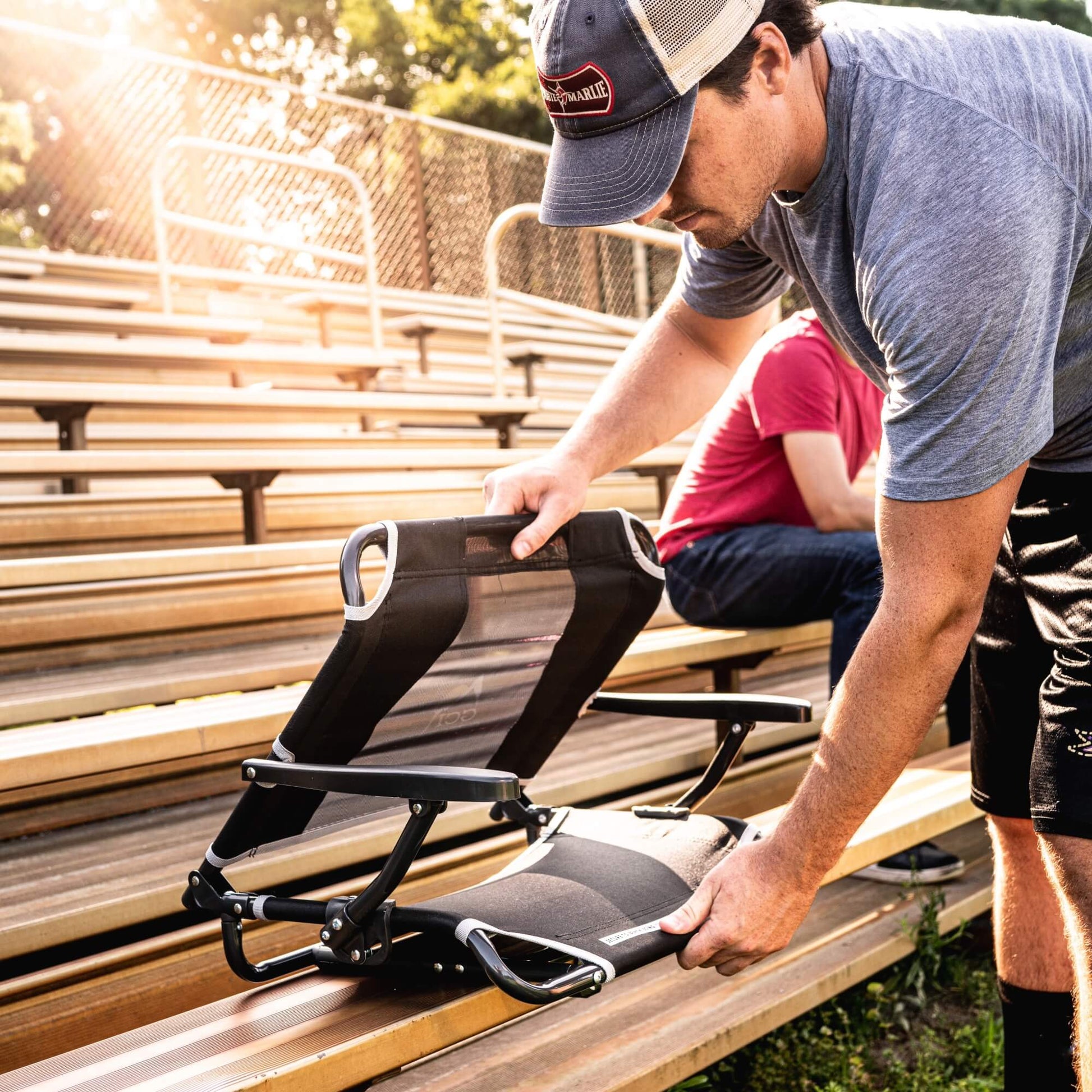 Big Comfort Stadium Chair™ with Armrests - Easy Set